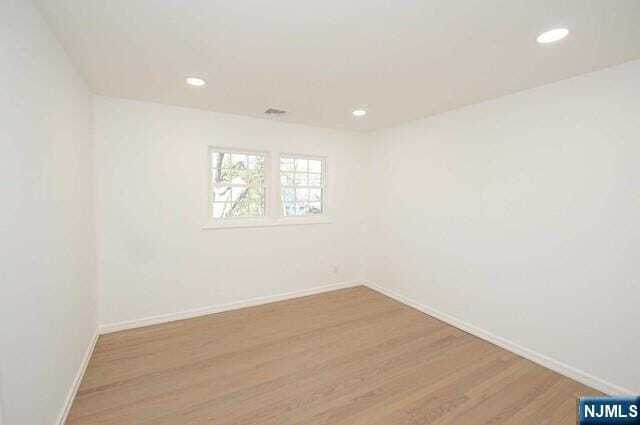 Building Photo - 58 Oxford Pl