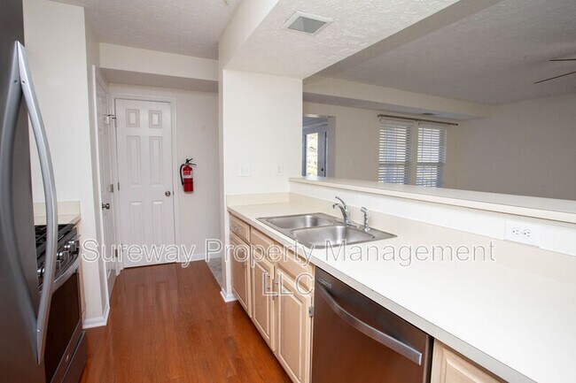 Building Photo - 67 Eldon Way