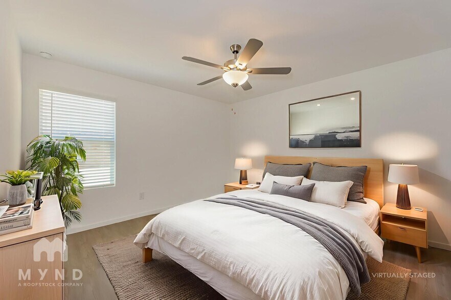 Building Photo - 2756 Ctr Crk Ln