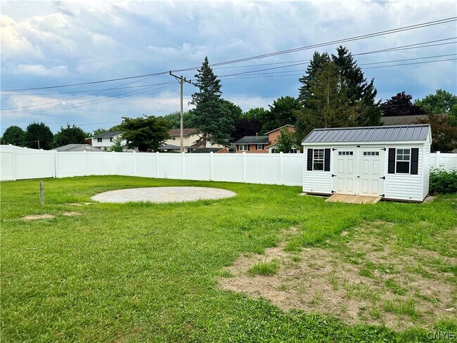 Building Photo - 4961 Windgate Rd