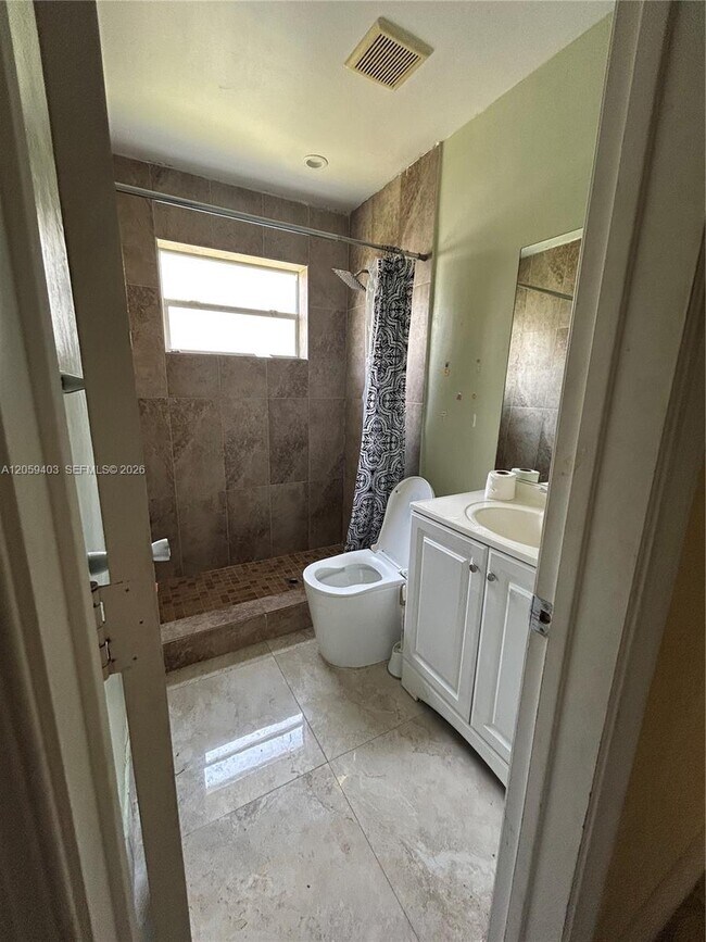 Building Photo - 5710 NW 64th Way