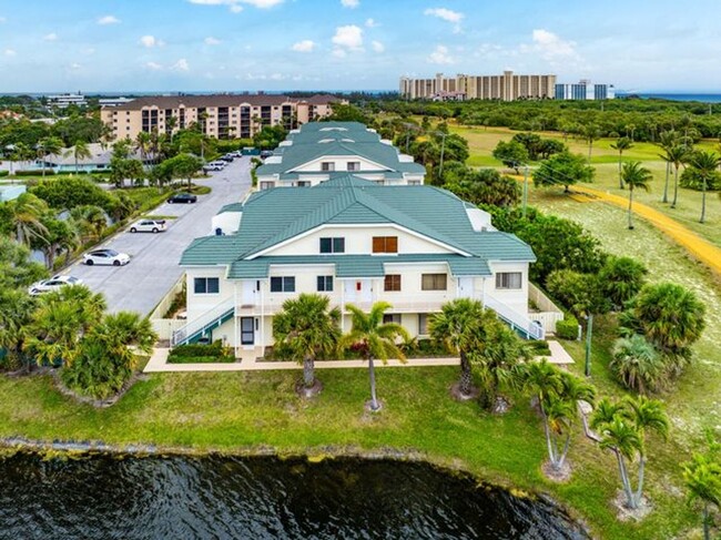 Building Photo - 470 Bella Vista Ct N