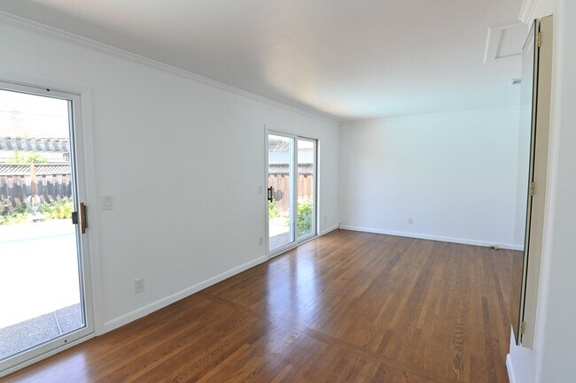 Building Photo - West SJ Beauty, Pool & Spa, 2 bed, 2 bath, 2 car garage single family home available soon!