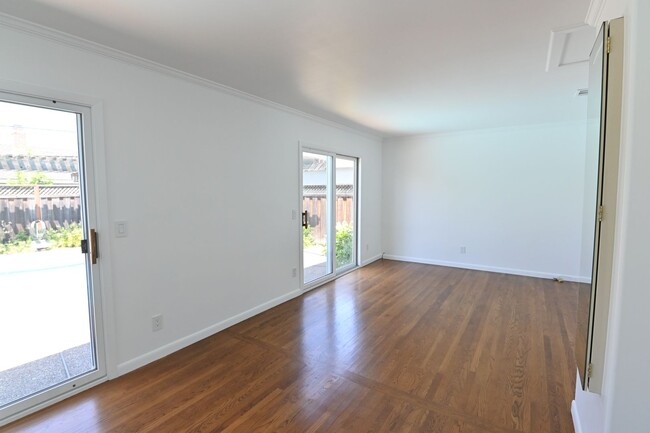 Building Photo - West SJ Beauty, Pool & Spa, 2/2 SFR