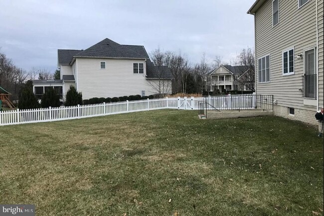 Building Photo - 41485 Deer Point Ct