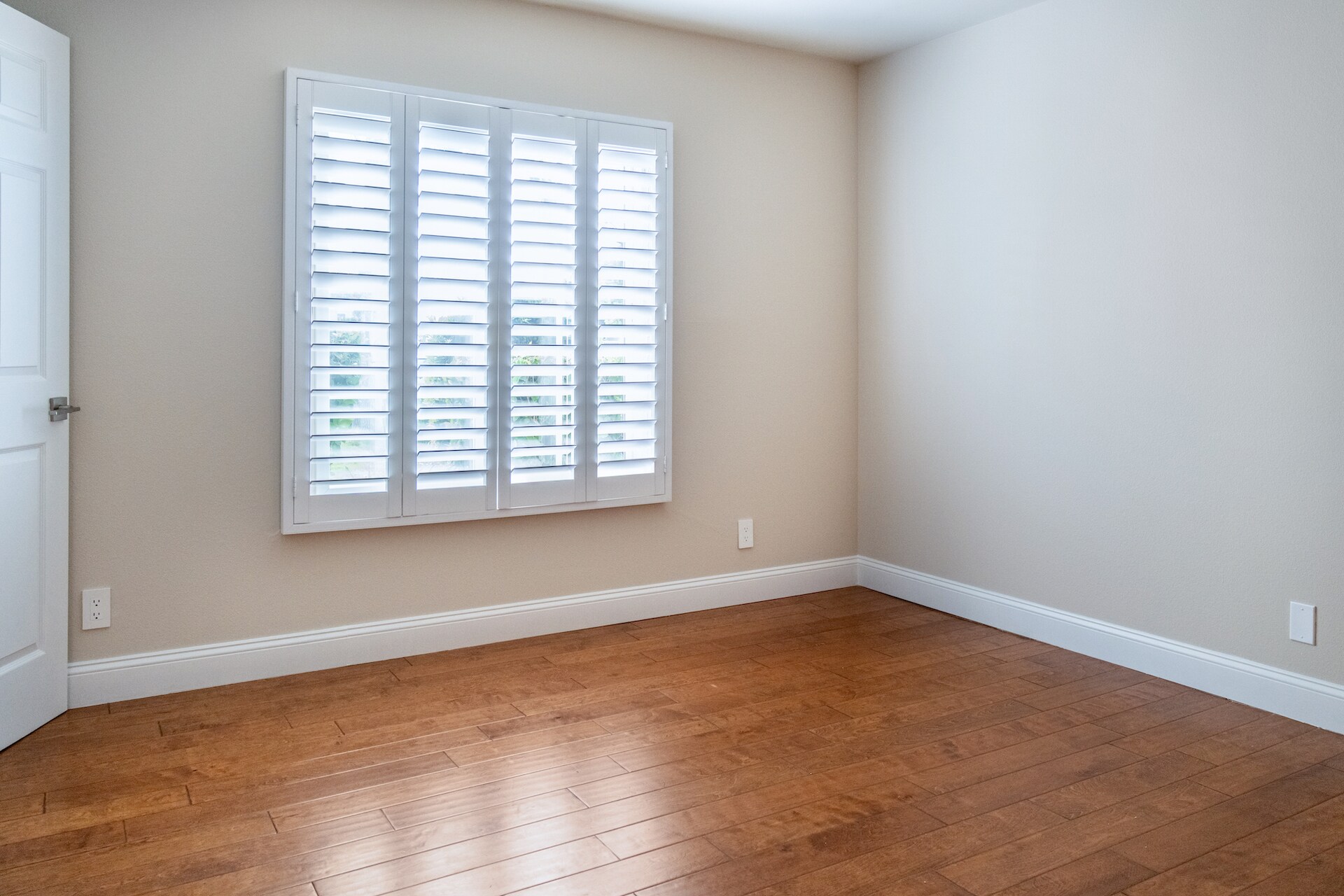 Primary bedroom - 6638 Clybourn Ave