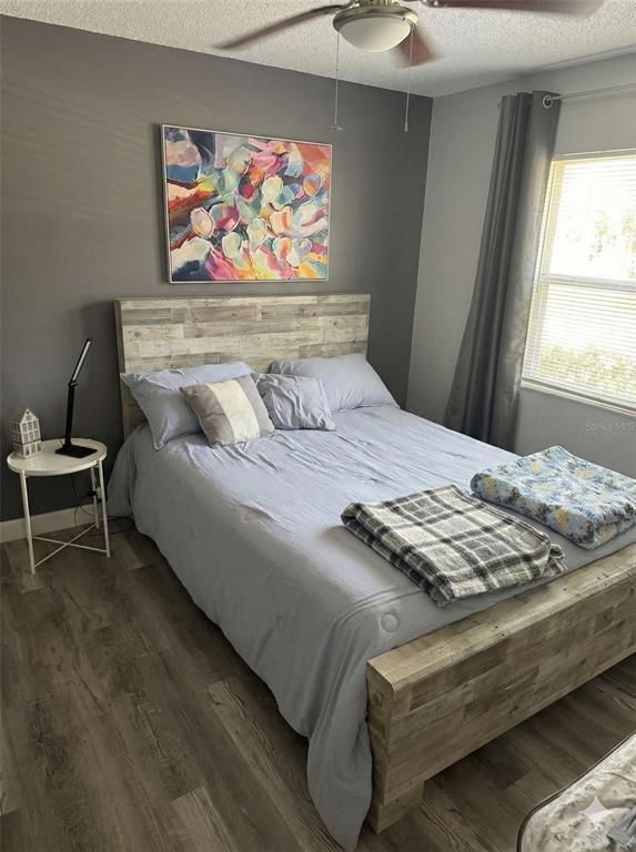 Building Photo - 5106 Chatsworth Ave