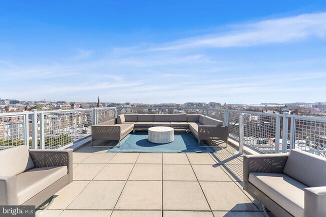 Building Photo - 1529 14th St NW
