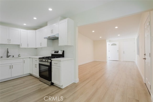 Building Photo - 16404 Donmetz St