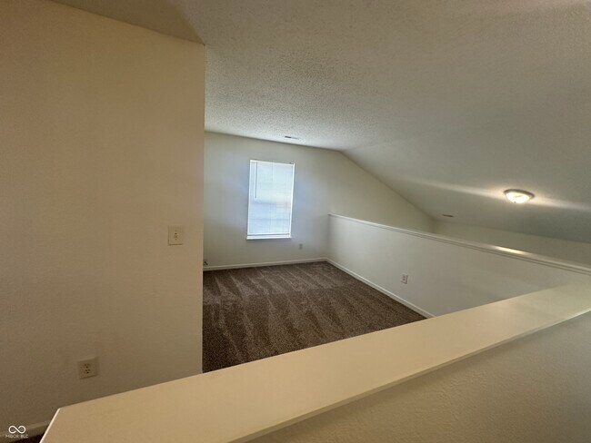 Building Photo - 8125 Maple Stream Ln