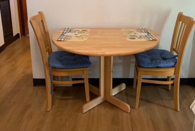 Building Photo - 487 Center Grange Rd