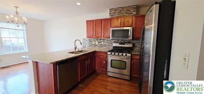 Building Photo - 3791 Knight Dr