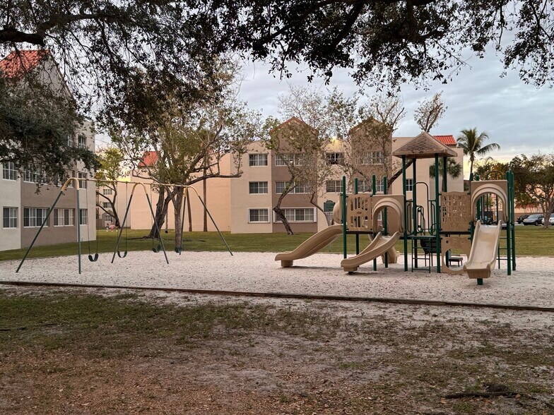 Building Photo - 6155 NW 186th St