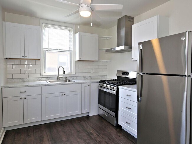 Building Photo - 105 Crotona Ave