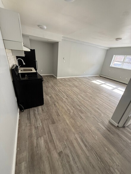 Building Photo - 194 Washington St