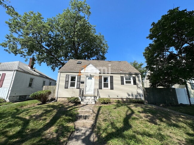 Primary Photo - 7414 Tapper Ave