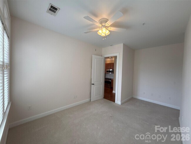 Building Photo - 2810 Selwyn Ave