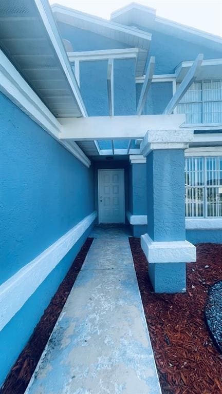 Primary Photo - 202 Coral Reef Cir