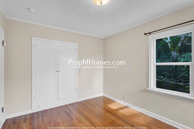 Building Photo - Timeless Updated Home in South Burlingame!...