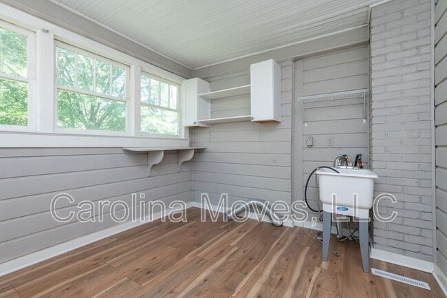 Building Photo - 306 Powell St