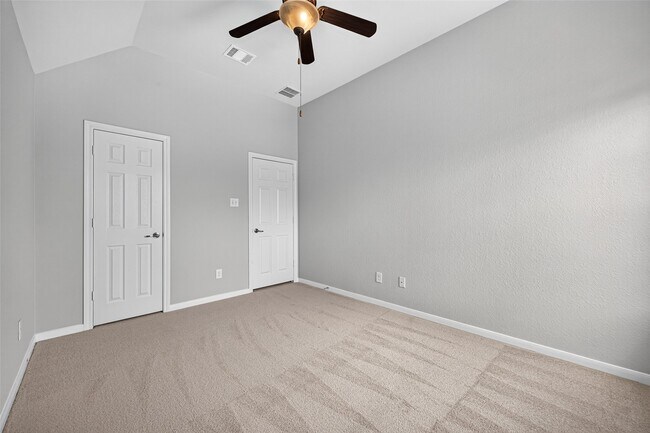Building Photo - 50 Vershire Cir