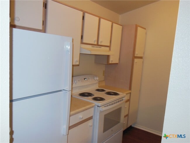 Building Photo - 604 Frostwood Dr
