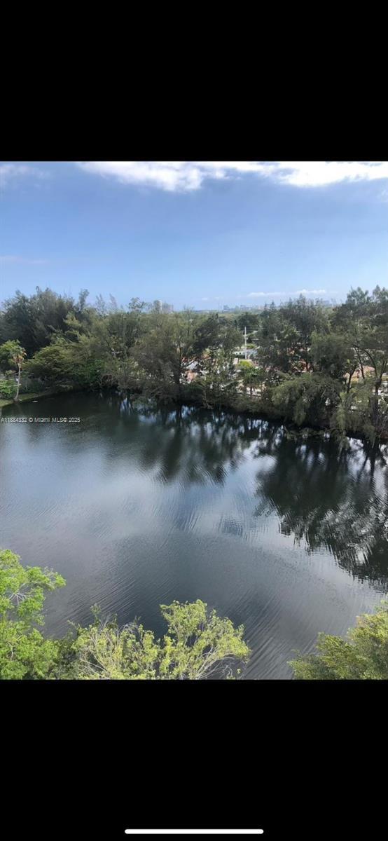Building Photo - 1200 NE Miami Gardens Dr
