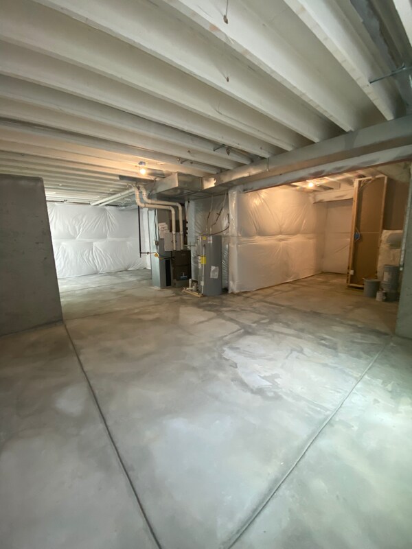 Building Photo - 4096 Chasm Lk Dr