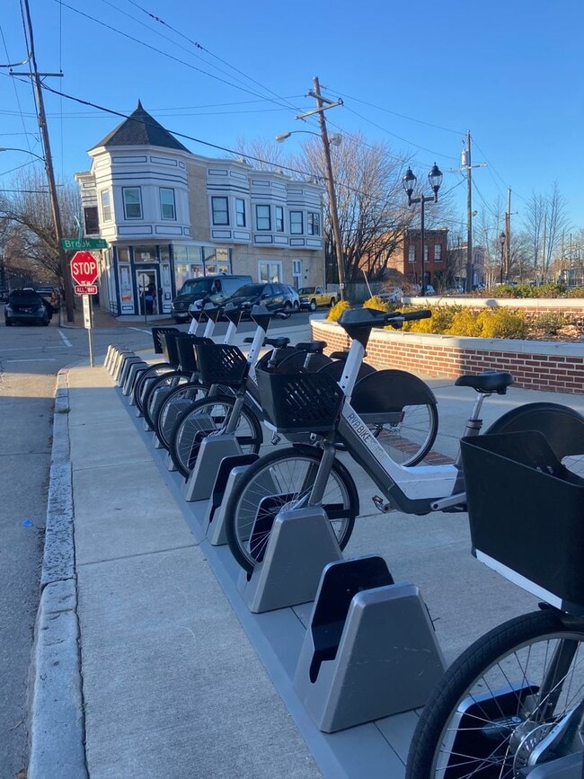 Building Photo - 314 W Leigh St