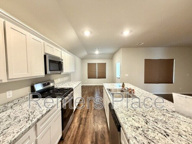 Building Photo - 2107 S Amarillo Dr