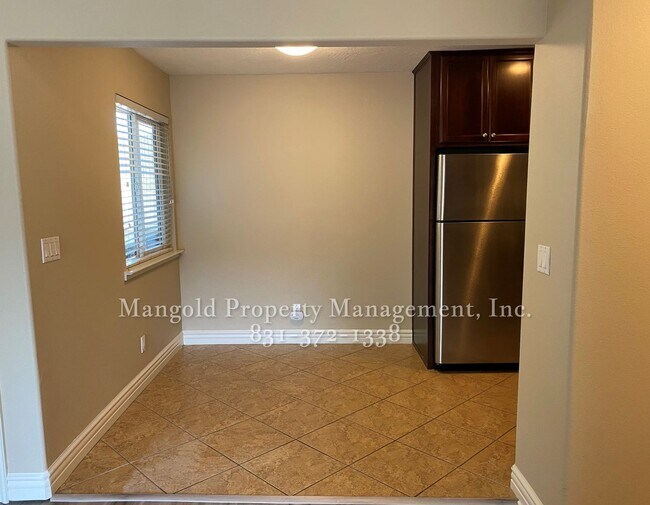 Building Photo - Spacious and Cozy Condo In Willow Glen - R...