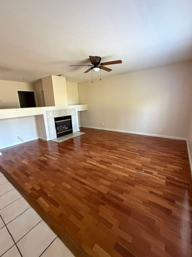 Building Photo - REDUCED!! 4 Bedroom, 2.5 Bath Home For Rent