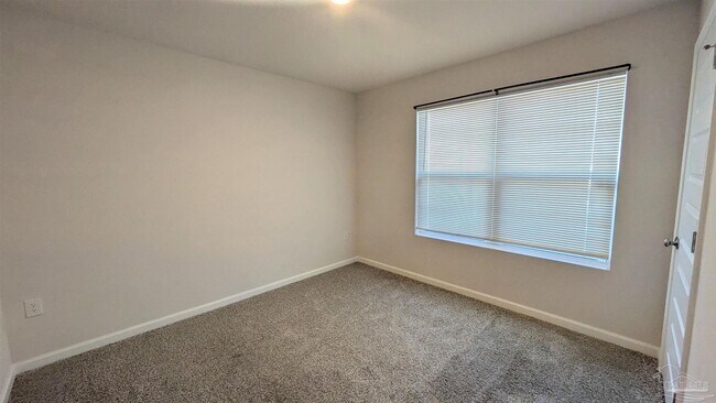 Building Photo - 9294 Tara Cir