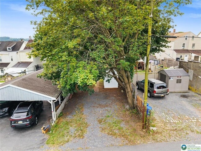 Building Photo - 821 Jackson St