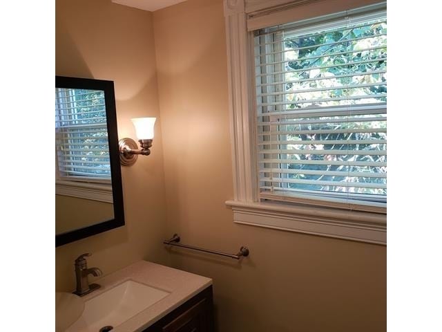 Building Photo - 204 Rockland St