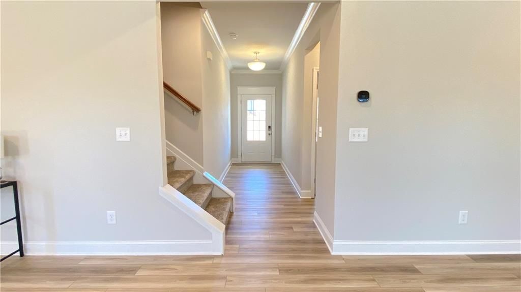 Building Photo - 4570 Silver Oak Dr SW