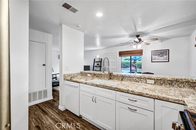 Building Photo - 25713 Sycamore Pointe