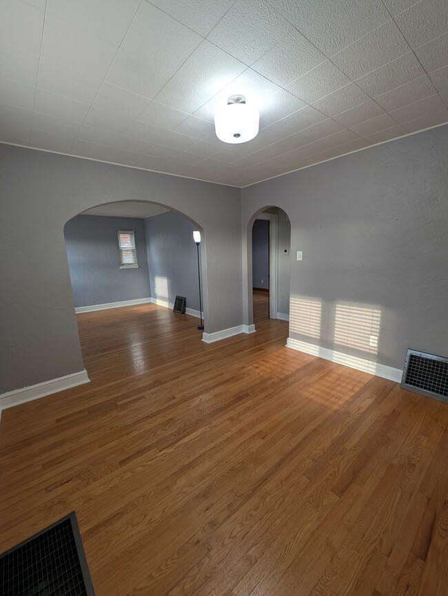 Building Photo - 8612 Neier Ln