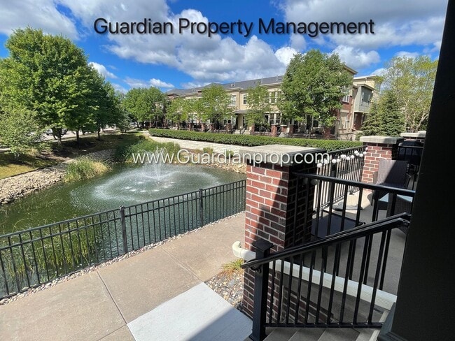 Building Photo - St Louis Park Town Home, Updated Kitchen, 2 Car Heated Garage, Walk Out Patio, Fireplace, W/D.