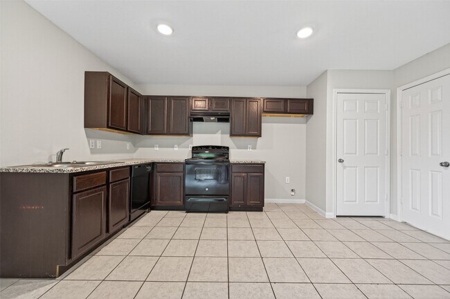 Building Photo - 14774 Bowie Ln