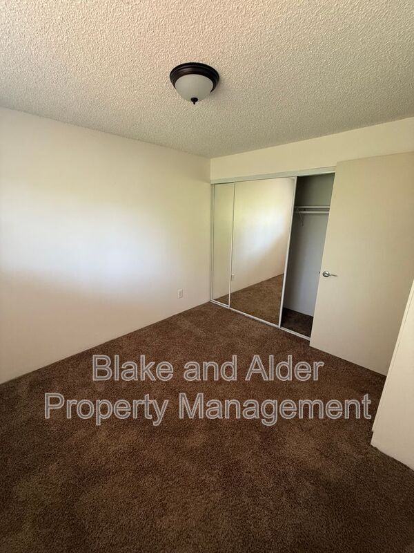 Building Photo - 4105 NE Killingsworth St