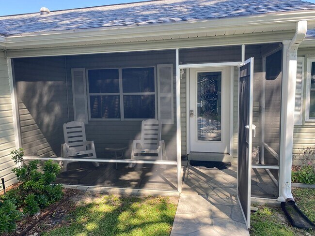 Building Photo - Spectacular Fully Furnished SEASONAL Home with Golf Course views and pool*