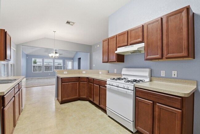 Building Photo - 16763 N Blue Jay Dr