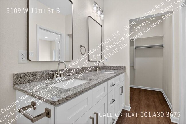 Building Photo - 3109 W 11th St