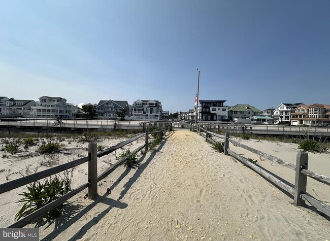 Building Photo - 12 N Swarthmore Ave