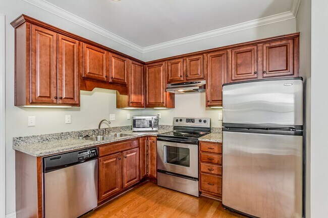 Building Photo - Abingdon Court