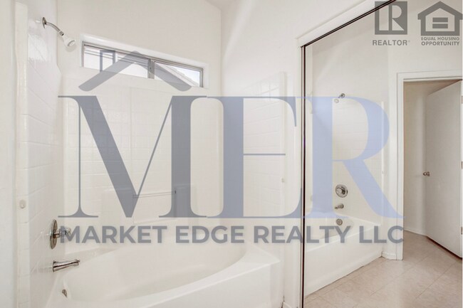 Building Photo - 3Bed/2Bath House at Buckeye/75th Ave! $399 MOVE-IN SPECIAL! Ready for Immediate Move-In!