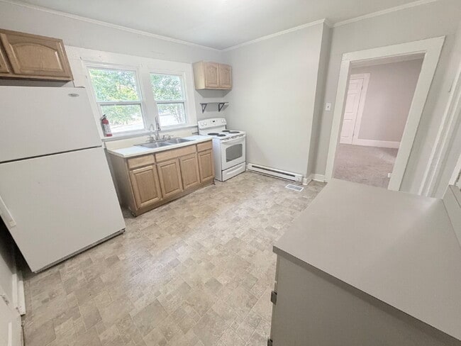 Building Photo - "Charming 3-Bedroom Home in the Heart of Winston-Salem-Pets Welcome Housing Vouchers Accepted!