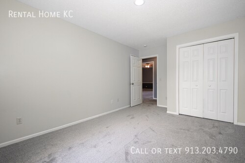 Building Photo - 2116 E 144th St