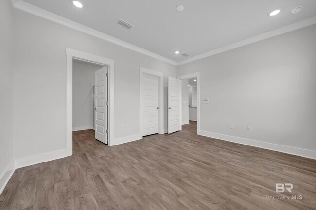 Building Photo - 8984 Chabo Cir